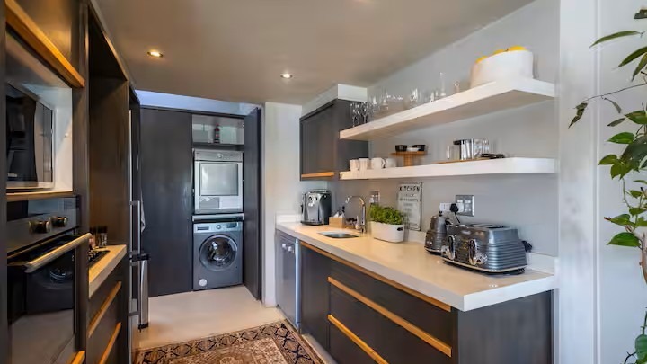 To Let 1 Bedroom Property for Rent in Thesen Islands Western Cape